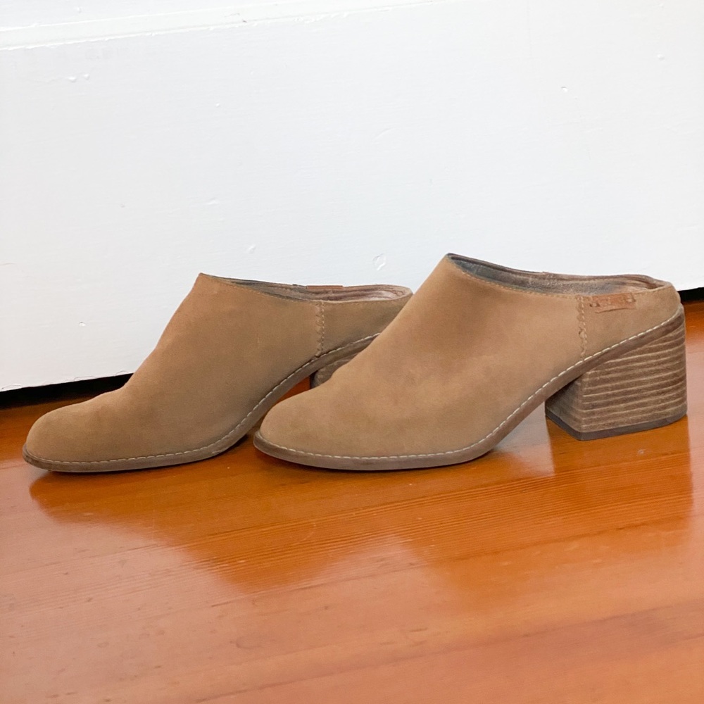 Toms suede booties woman’s size 7